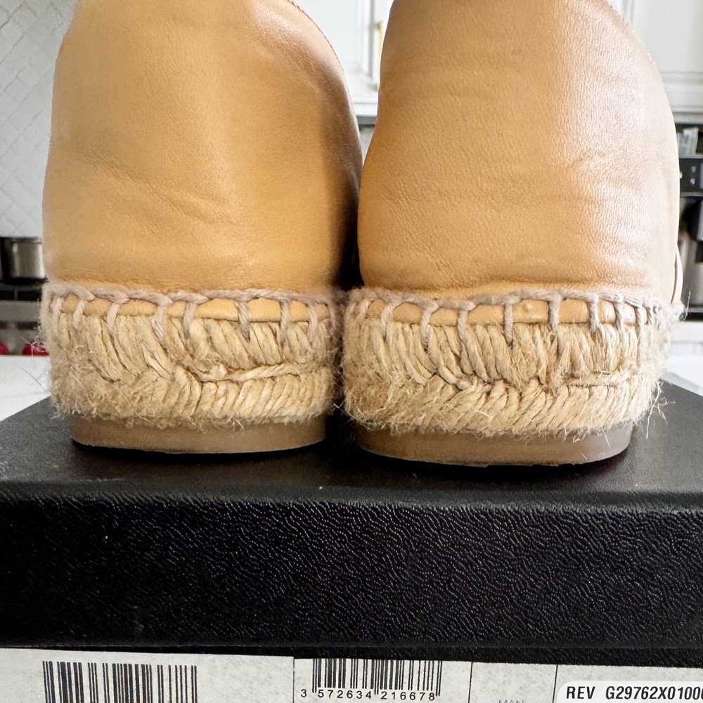 CHANEL Tan and Black Espadrilles Size 37 - Picture 8 of 8